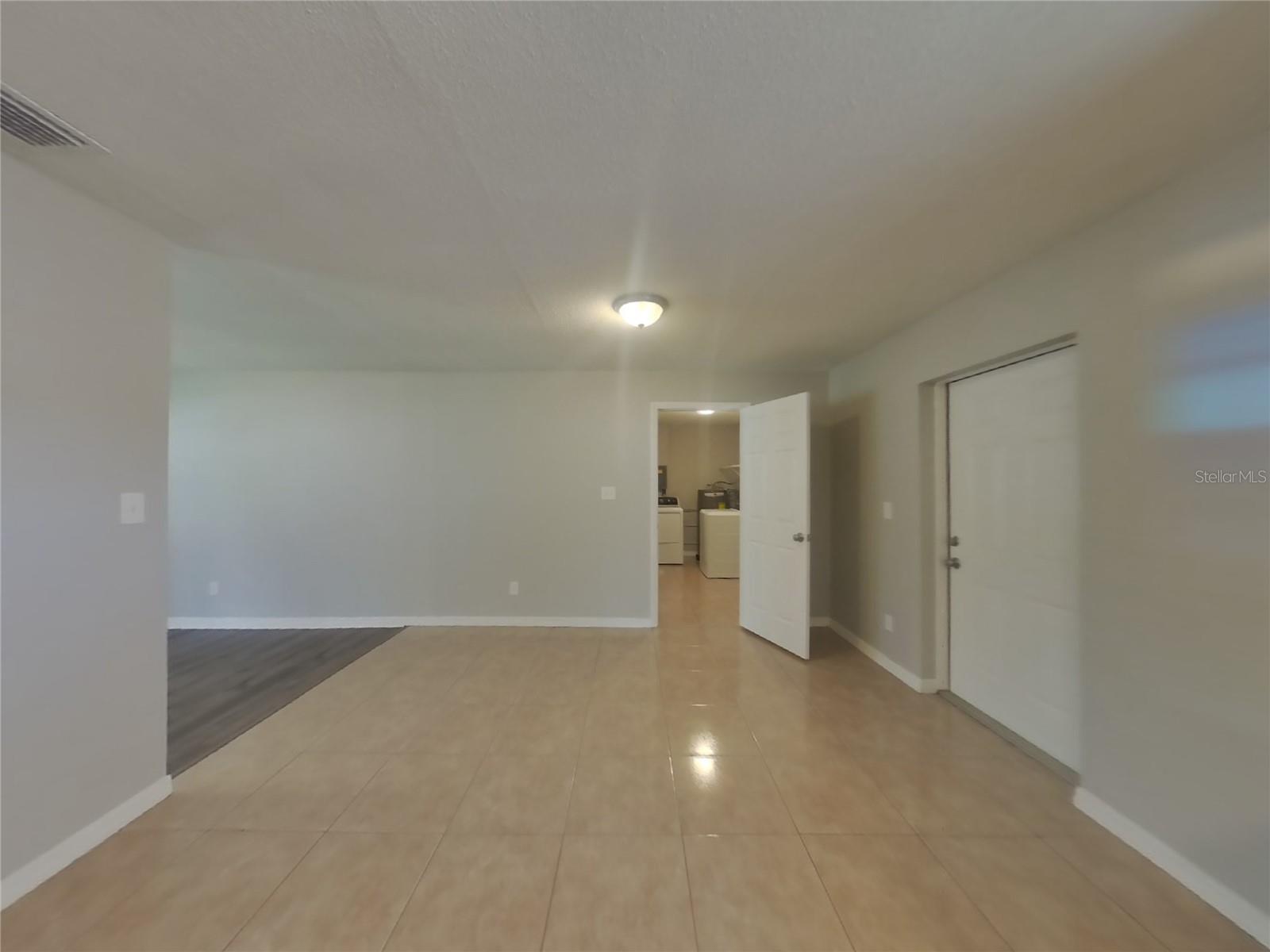 Image 5 of 19 For 14800 11th Street