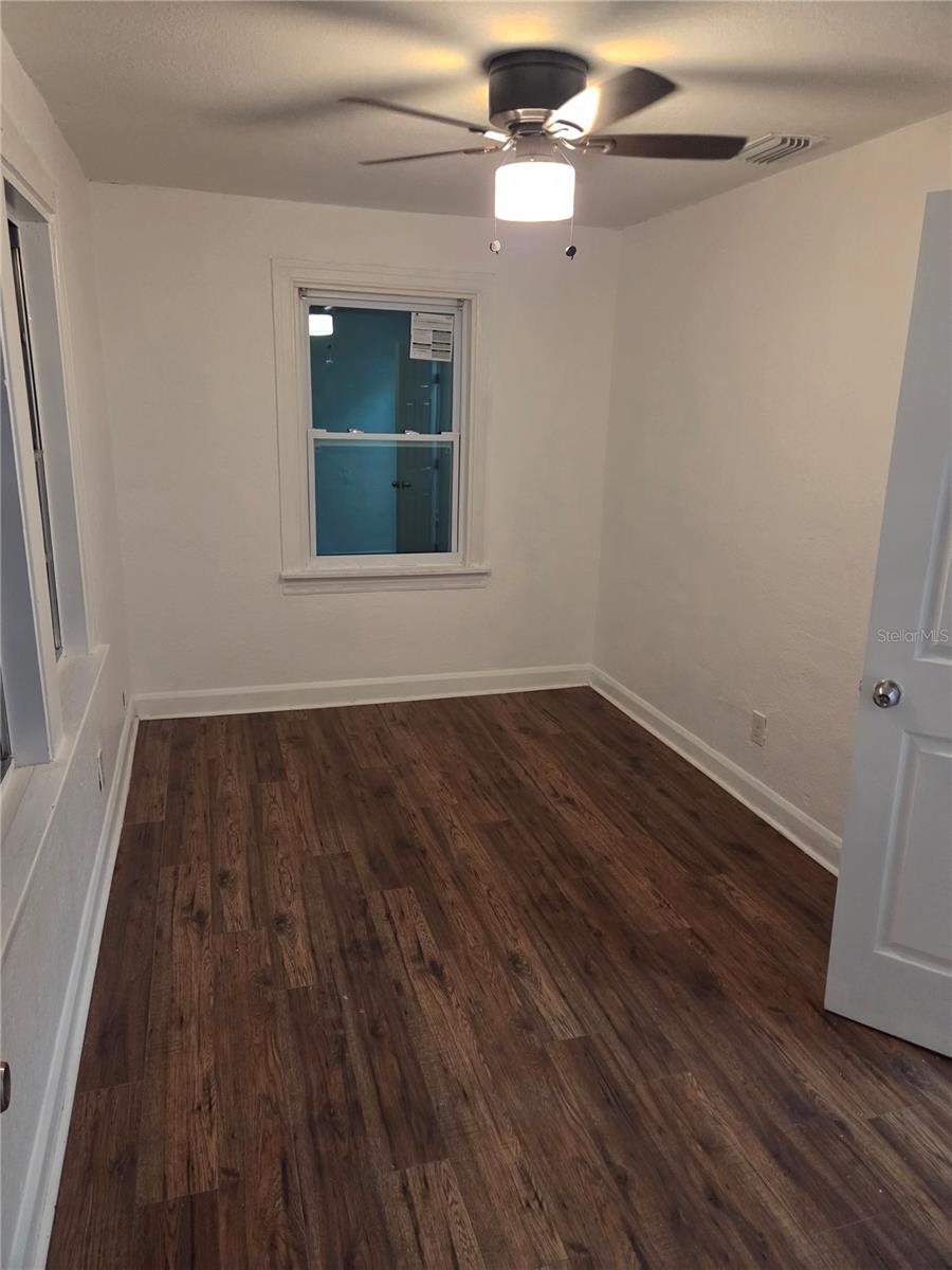 Image 11 of 13 For 2331 16th Avenue S