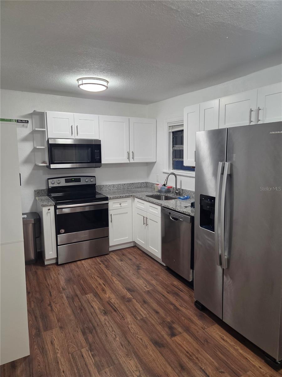 Image 4 of 13 For 2331 16th Avenue S