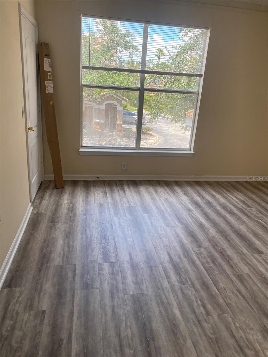 Image 7 of 10 For 10515 Villa View Circle 10515