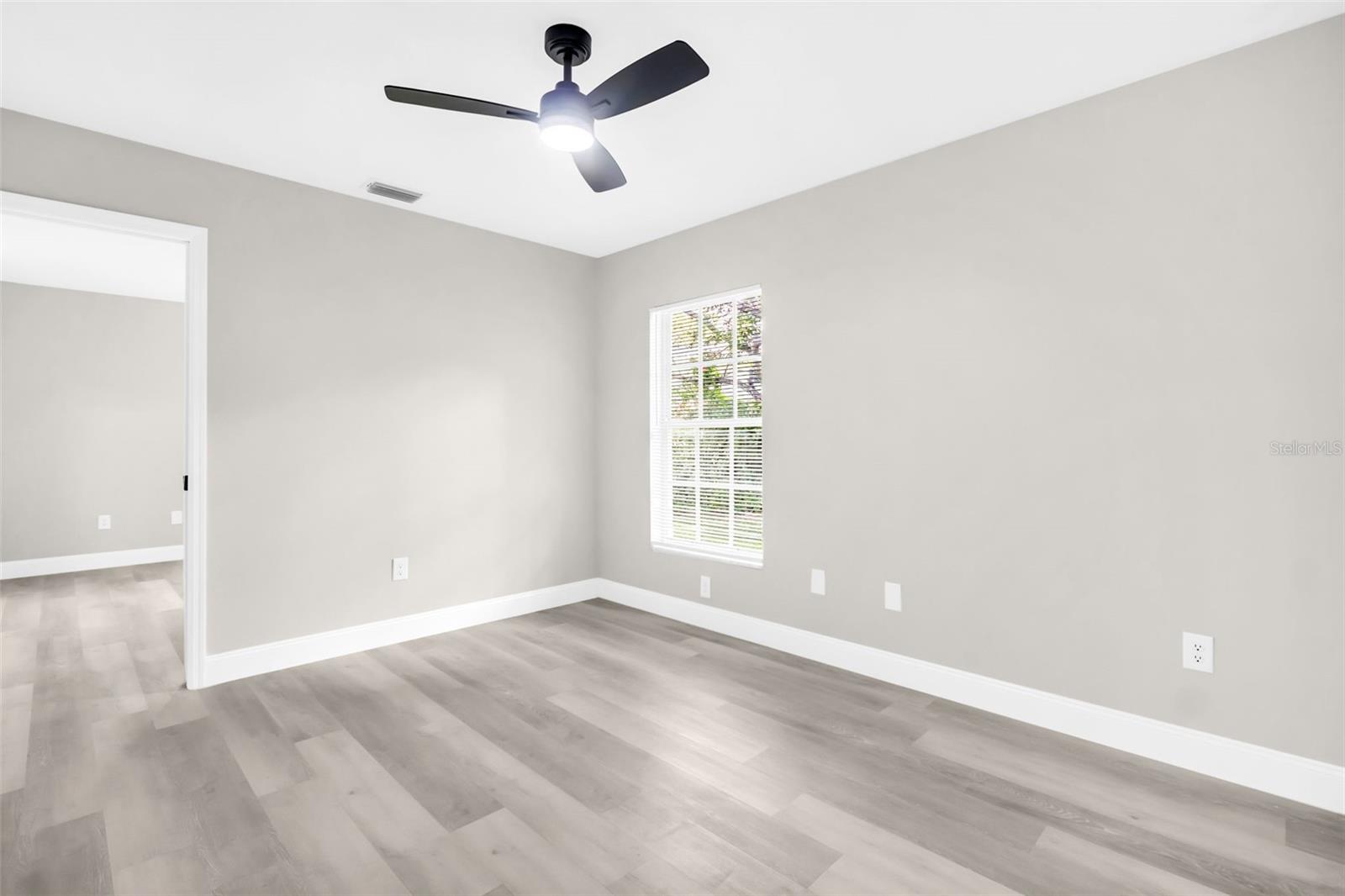 Image 35 of 54 For 2830 Resnik Circle W