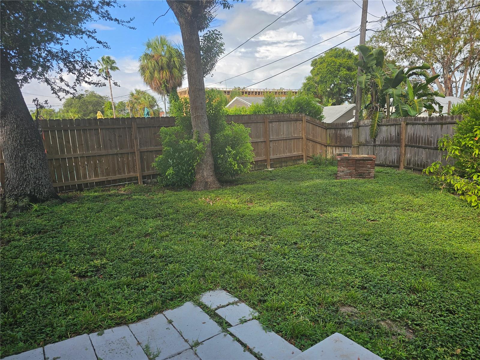 Image 24 of 25 For 1408 Fort Harrison Avenue B