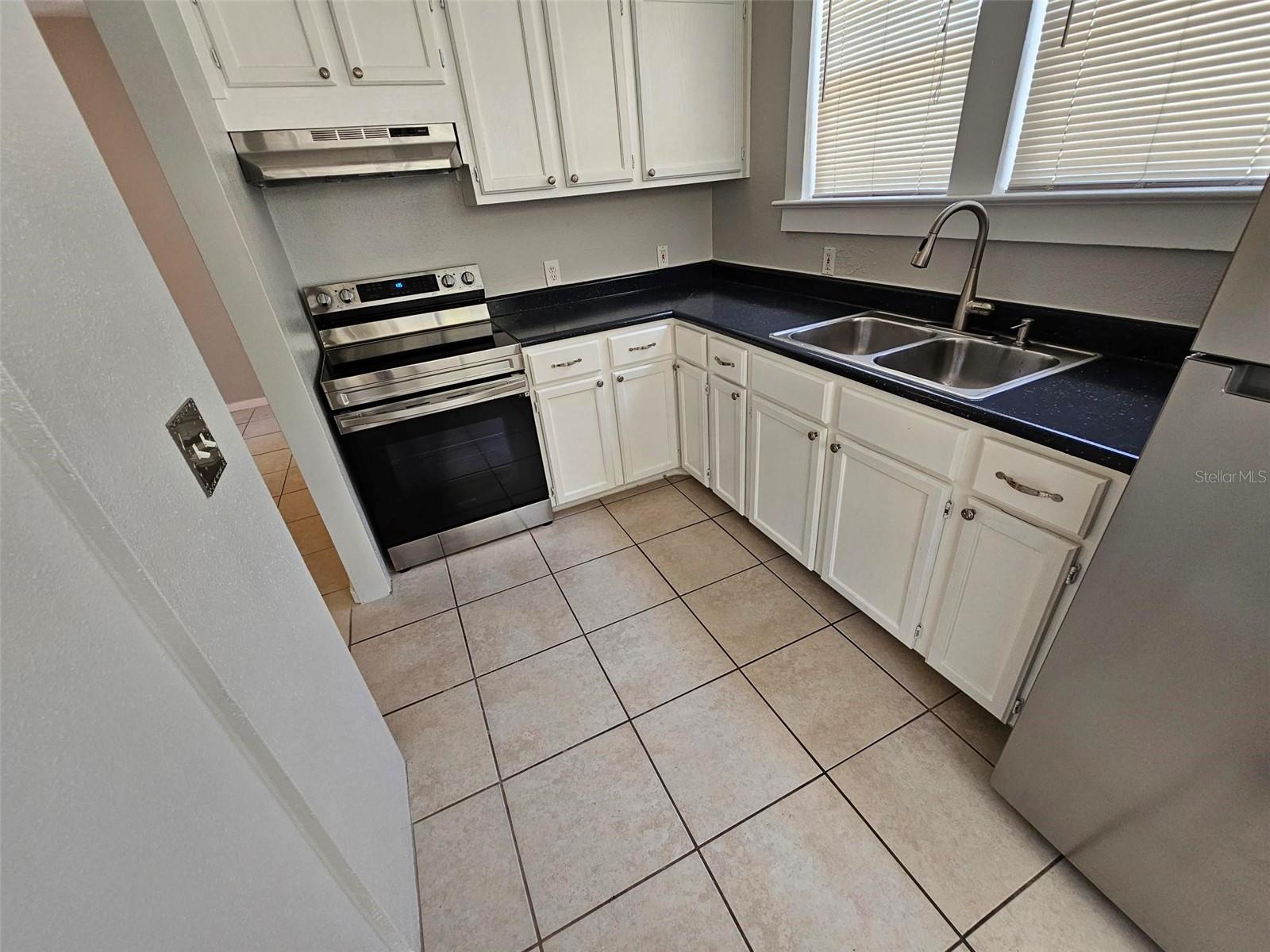 Image 6 of 25 For 1408 Fort Harrison Avenue B