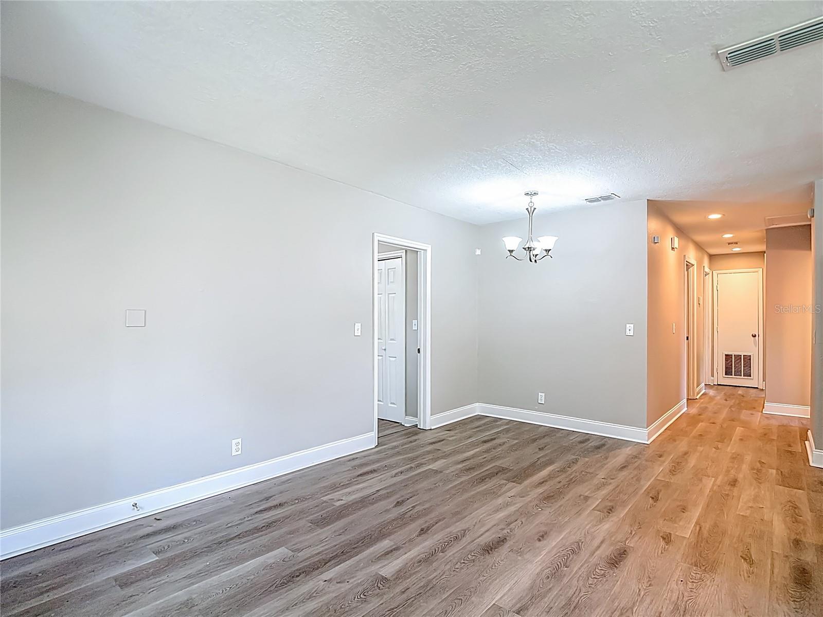 Image 12 of 56 For 304 Fern Street