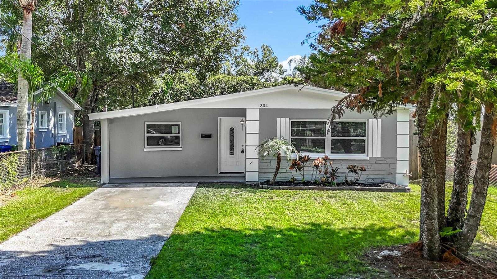 Image 6 of 56 For 304 Fern Street