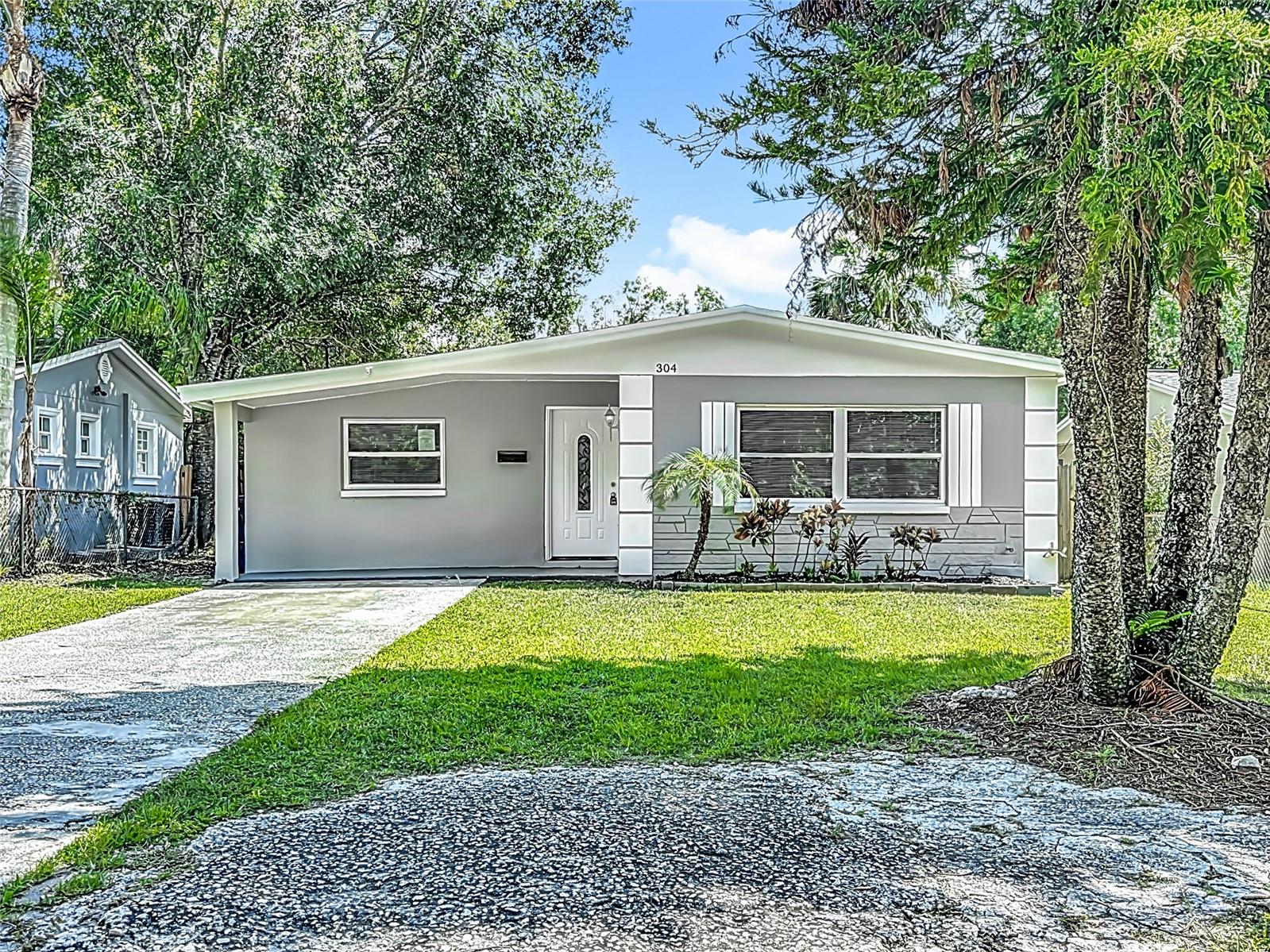 Image 9 of 56 For 304 Fern Street