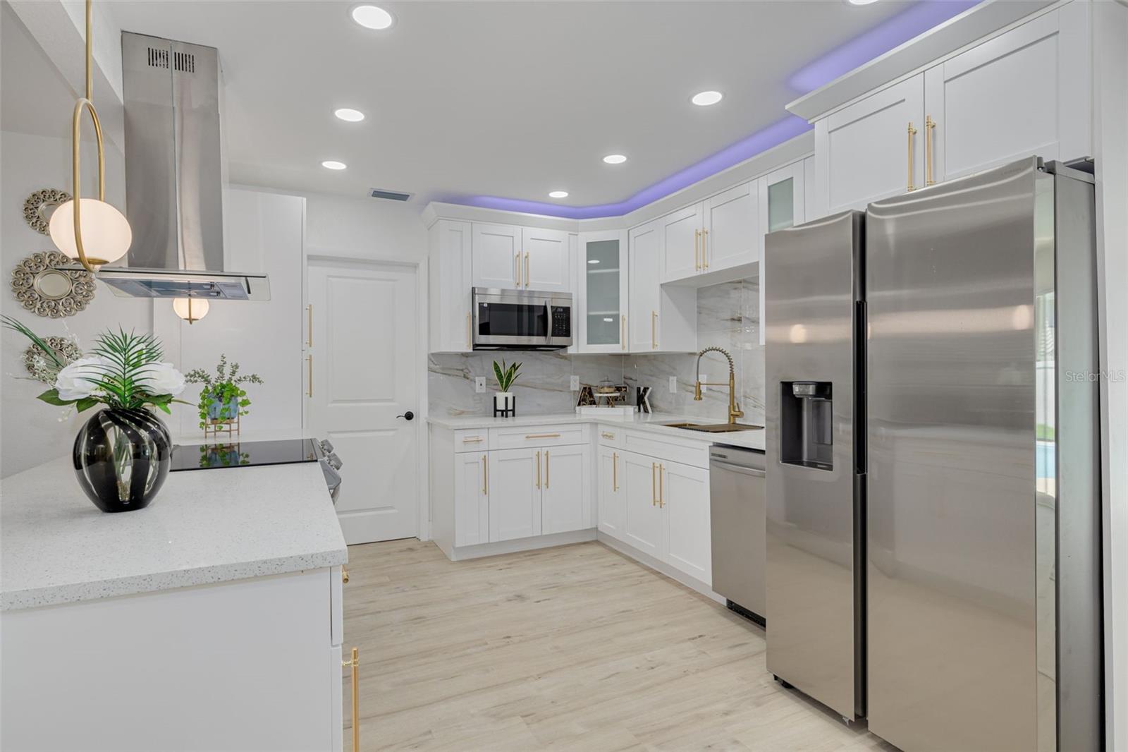 Image 11 of 44 For 12391 83rd Avenue