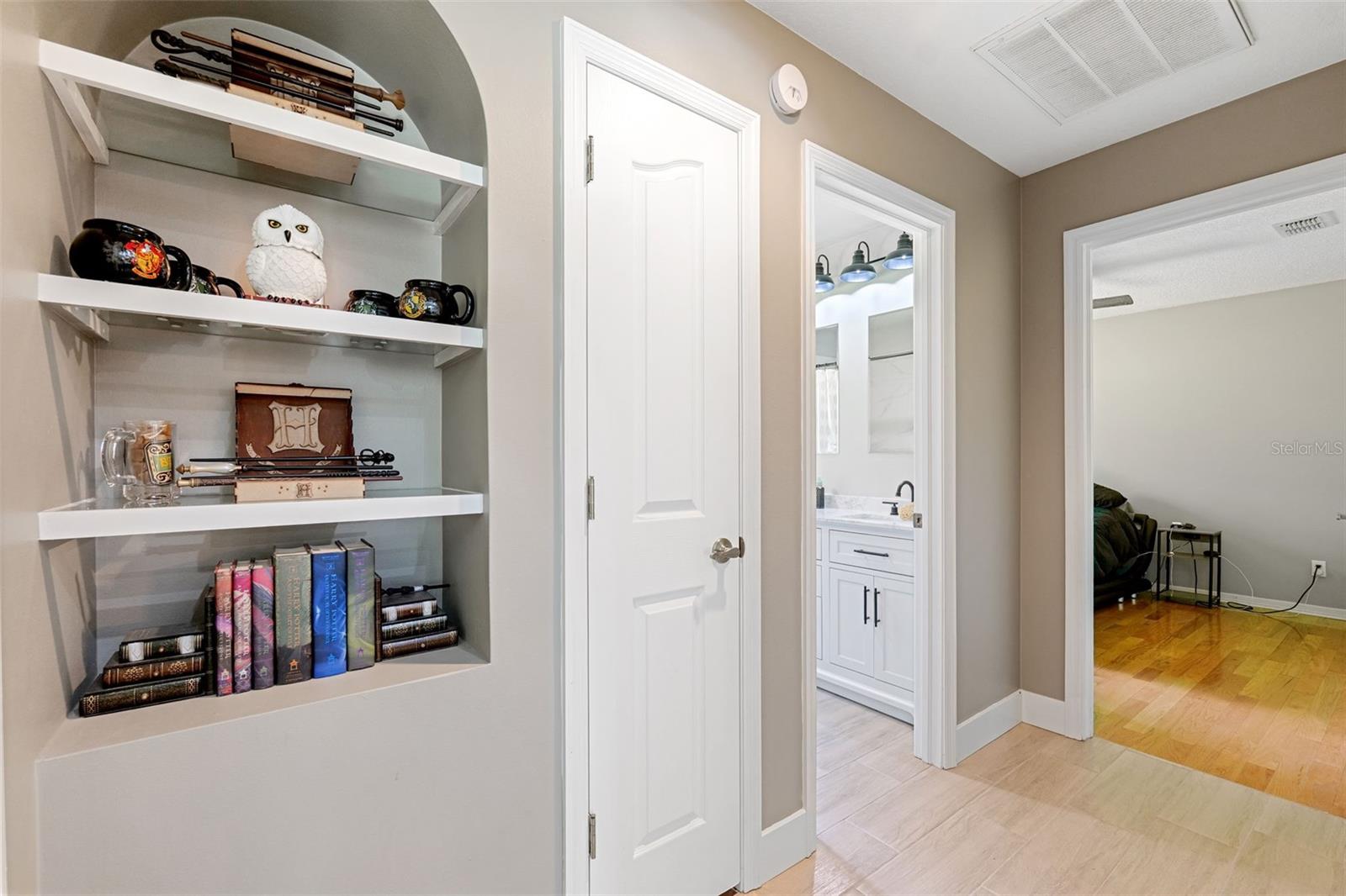 Image 21 of 48 For 28236 Sonny Drive