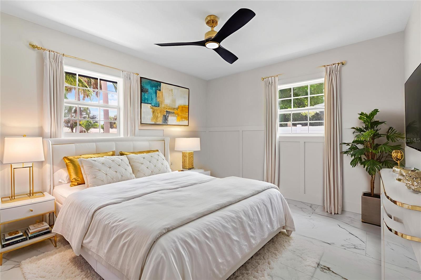 Listing photo id 17 for 4440 Huntington Street Ne