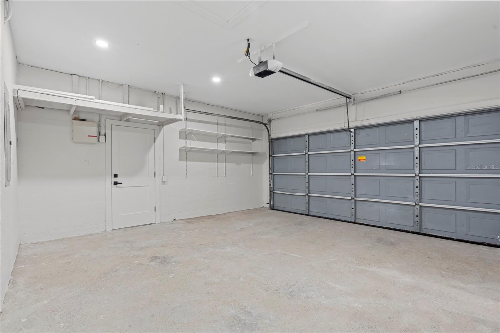 Listing photo id 34 for 4440 Huntington Street Ne