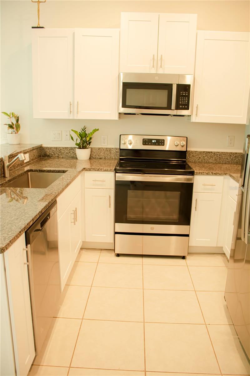 Image 9 of 34 For 30771 Veridian Way