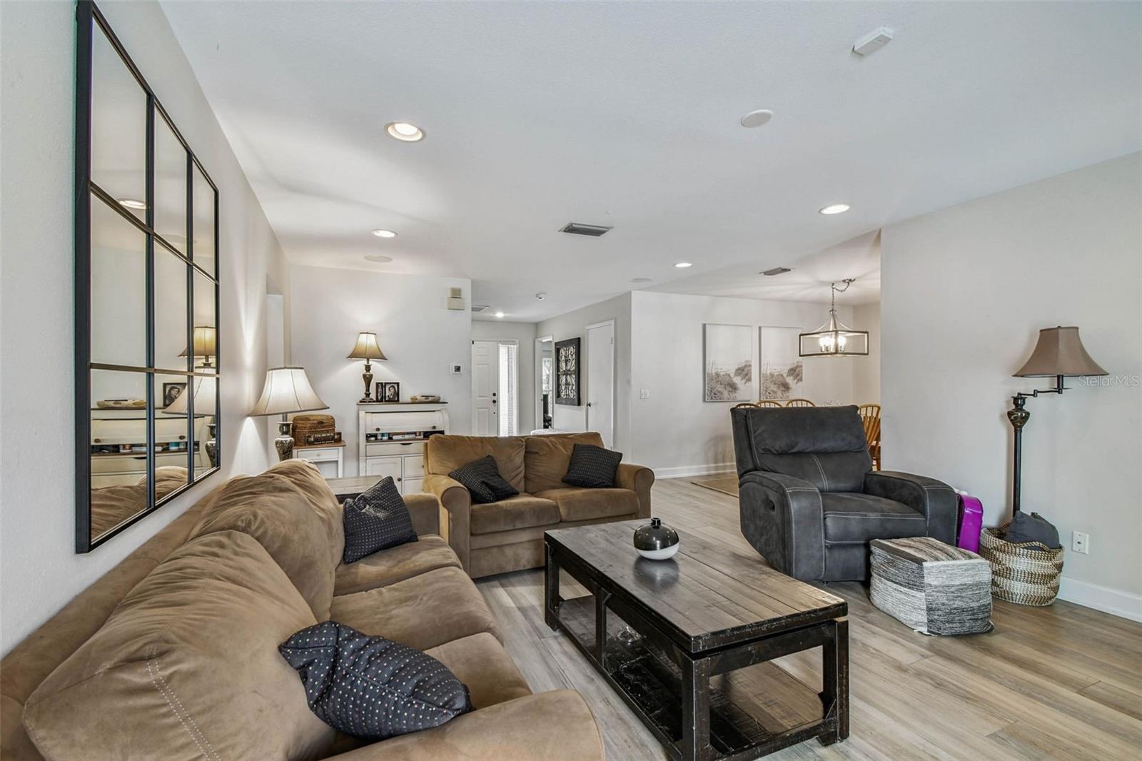 Image 10 of 80 For 4923 Cypress Trace Drive