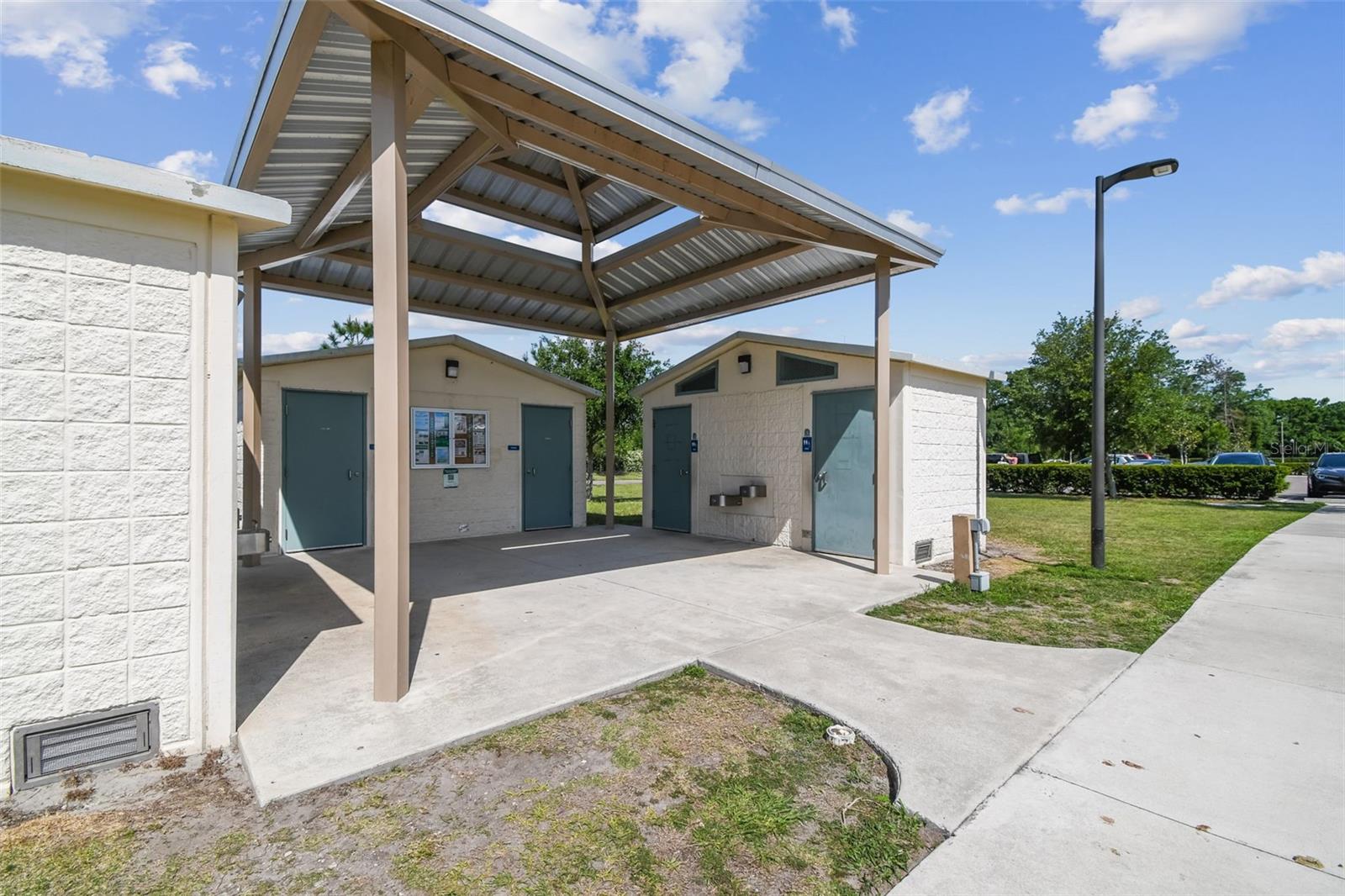 Image 73 of 80 For 4923 Cypress Trace Drive