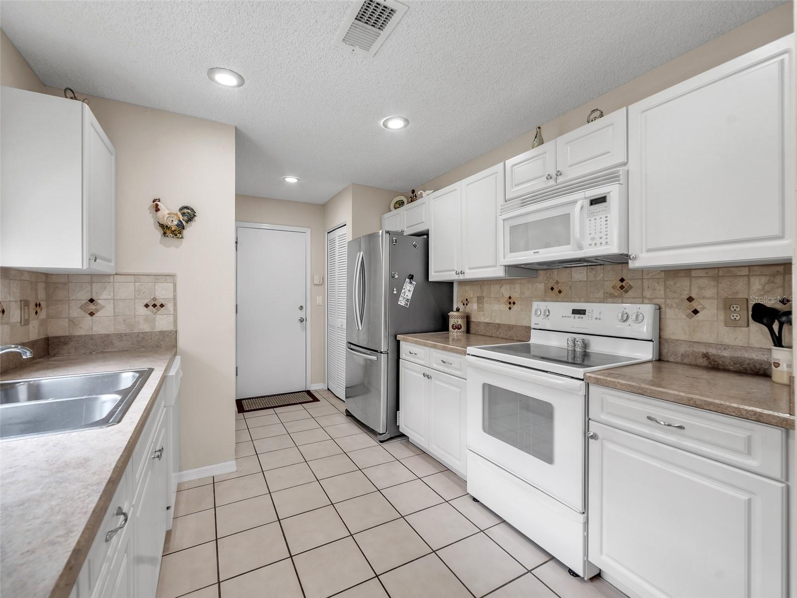 Image 15 of 45 For 2237 Mayfield Palms Lane 2237