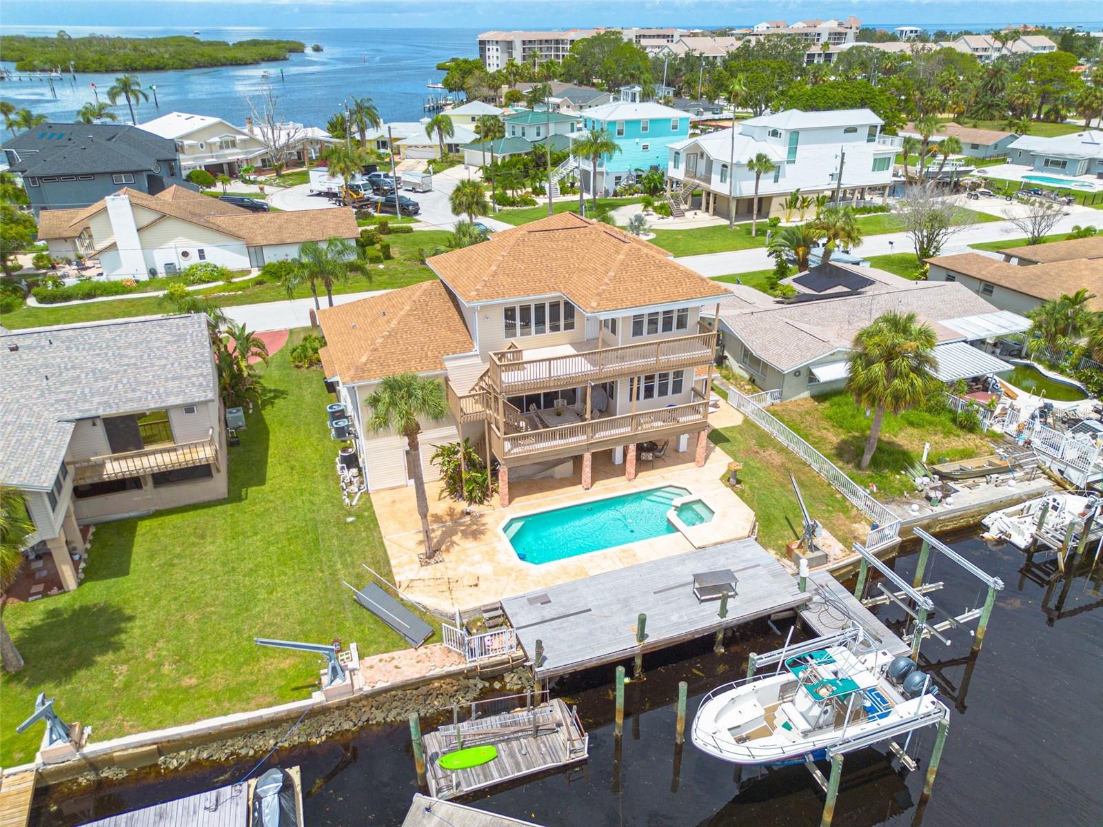 Listing photo id 1 for 8100 Brighton Drive