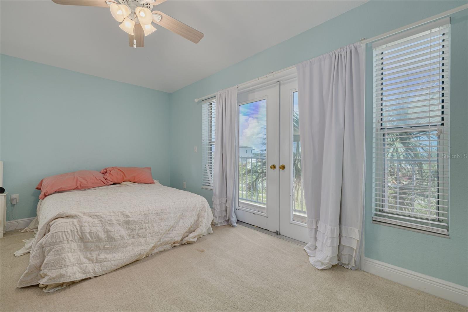 Listing photo id 29 for 8100 Brighton Drive