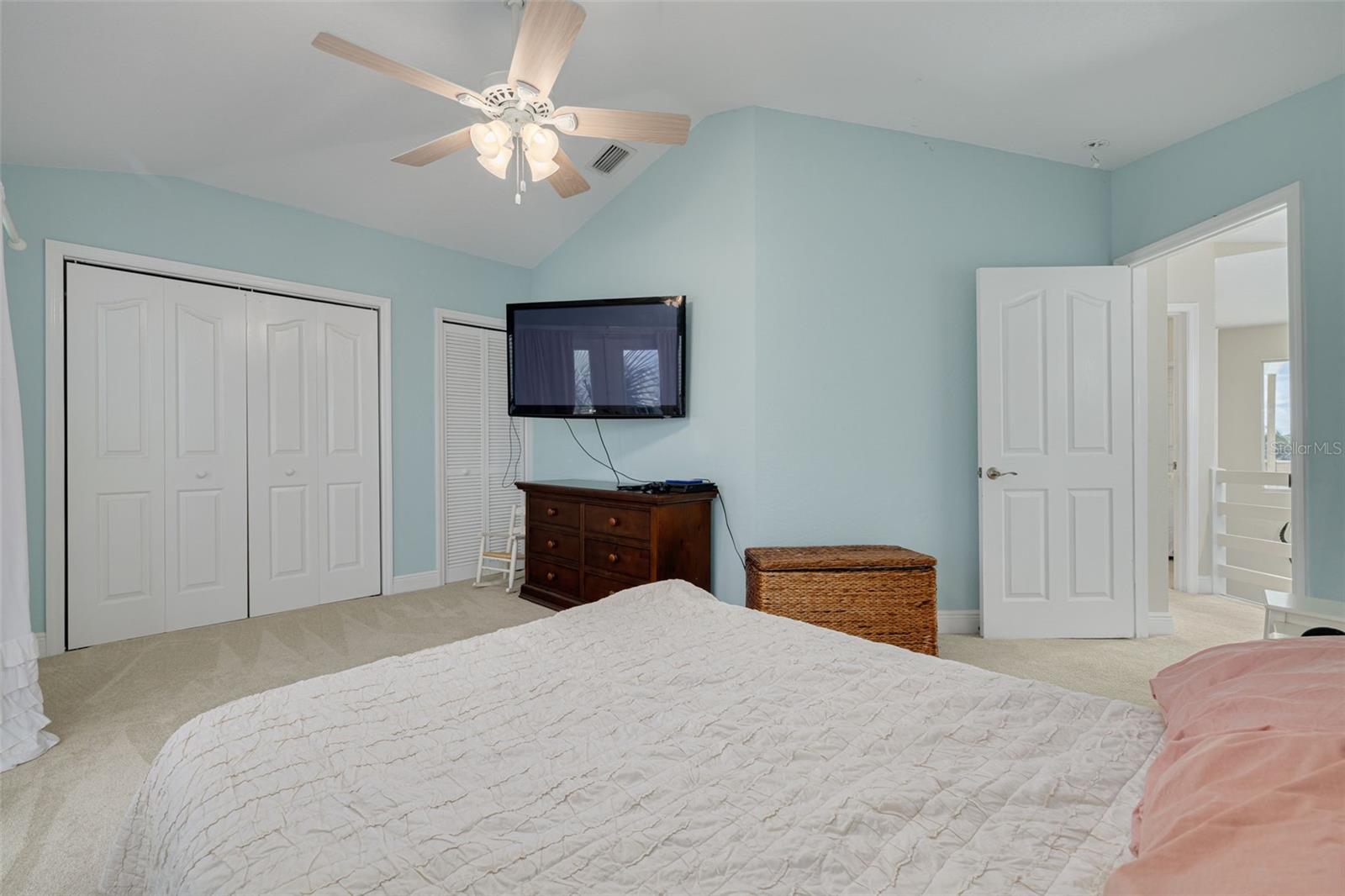 Listing photo id 30 for 8100 Brighton Drive