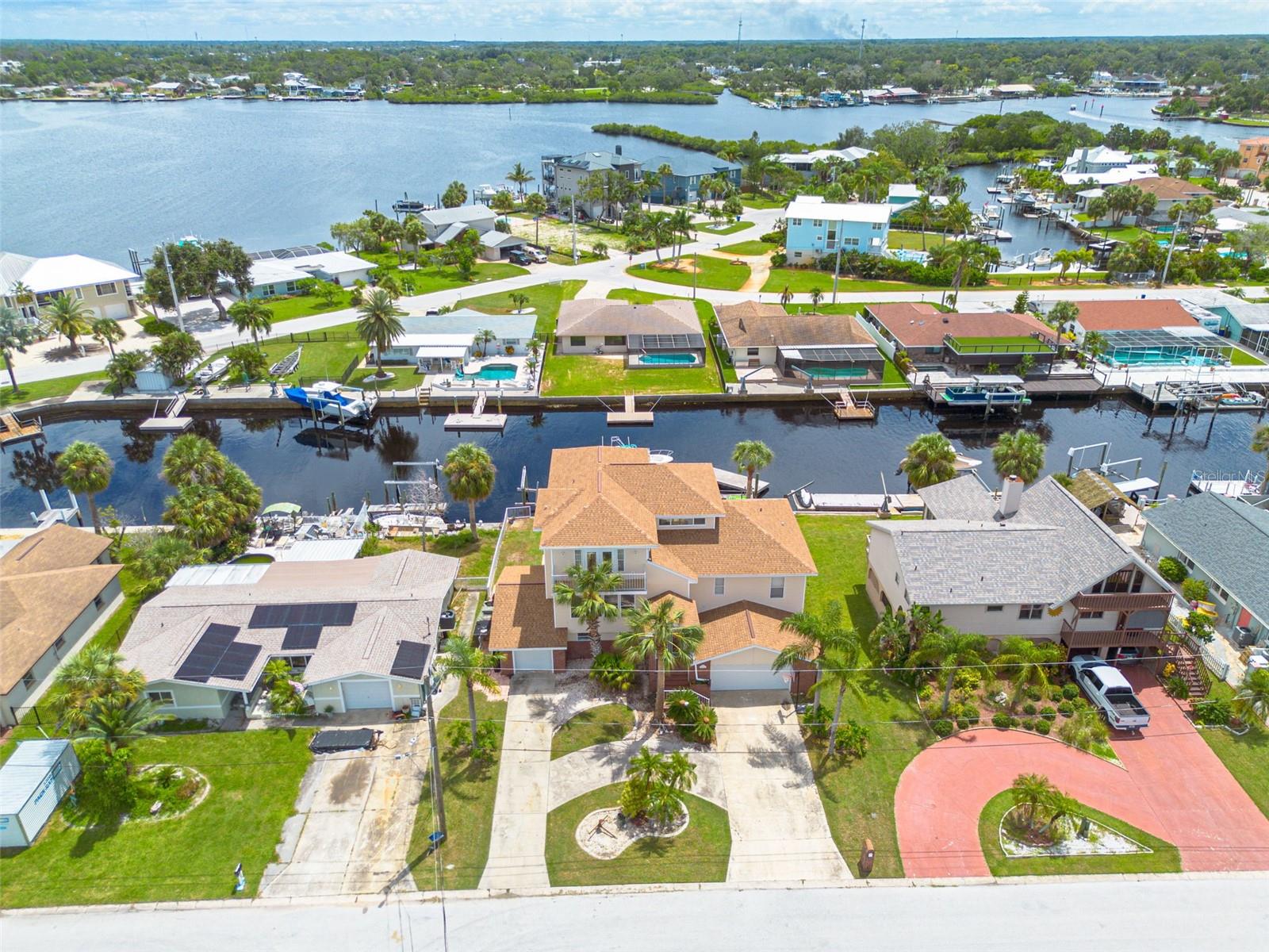 Listing photo id 58 for 8100 Brighton Drive