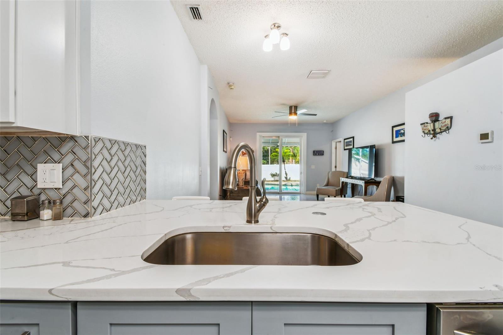 Image 16 of 79 For 4539 Tealwood Trail