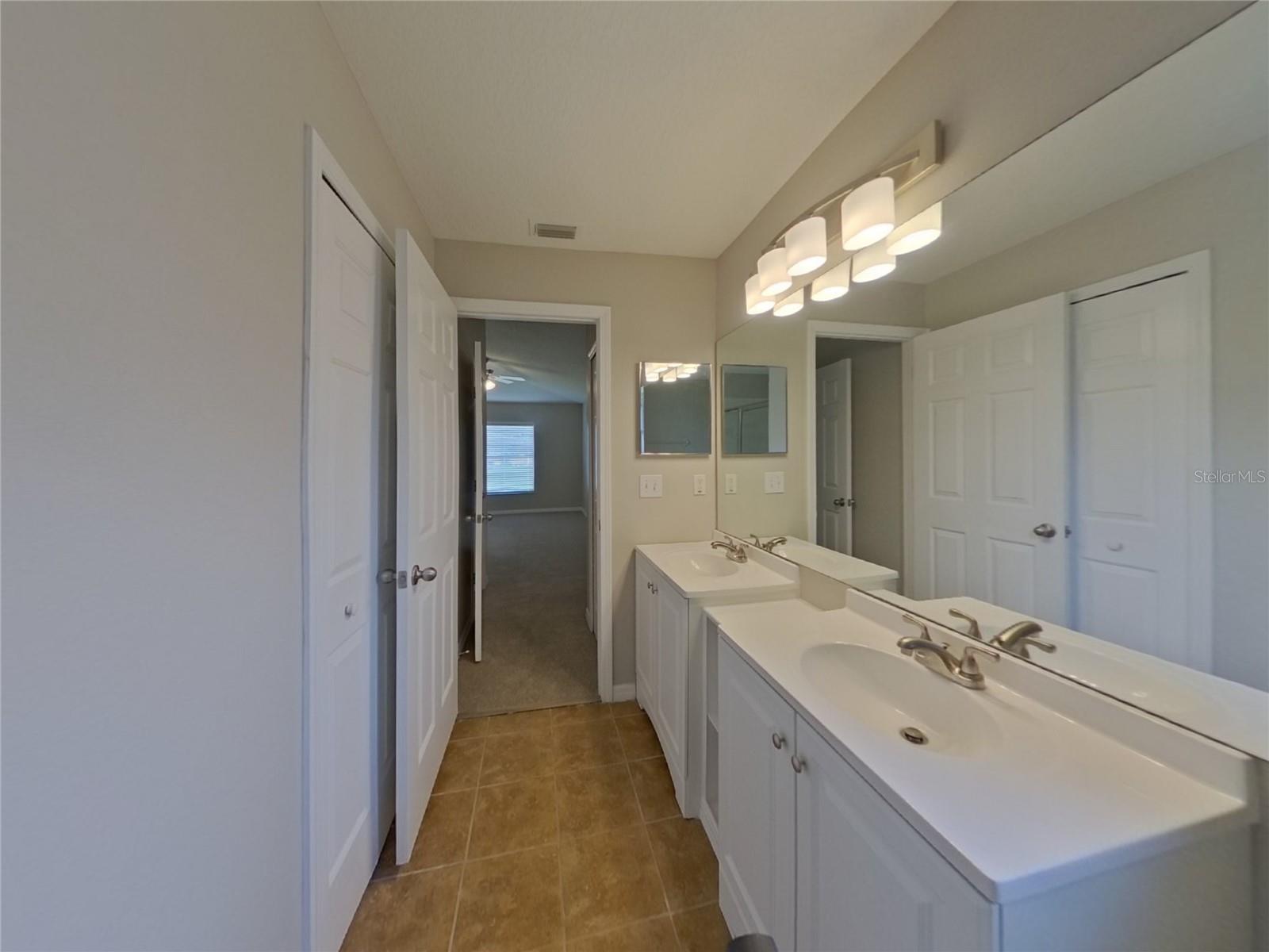 Image 7 of 15 For 2304 Roanoke Springs Drive