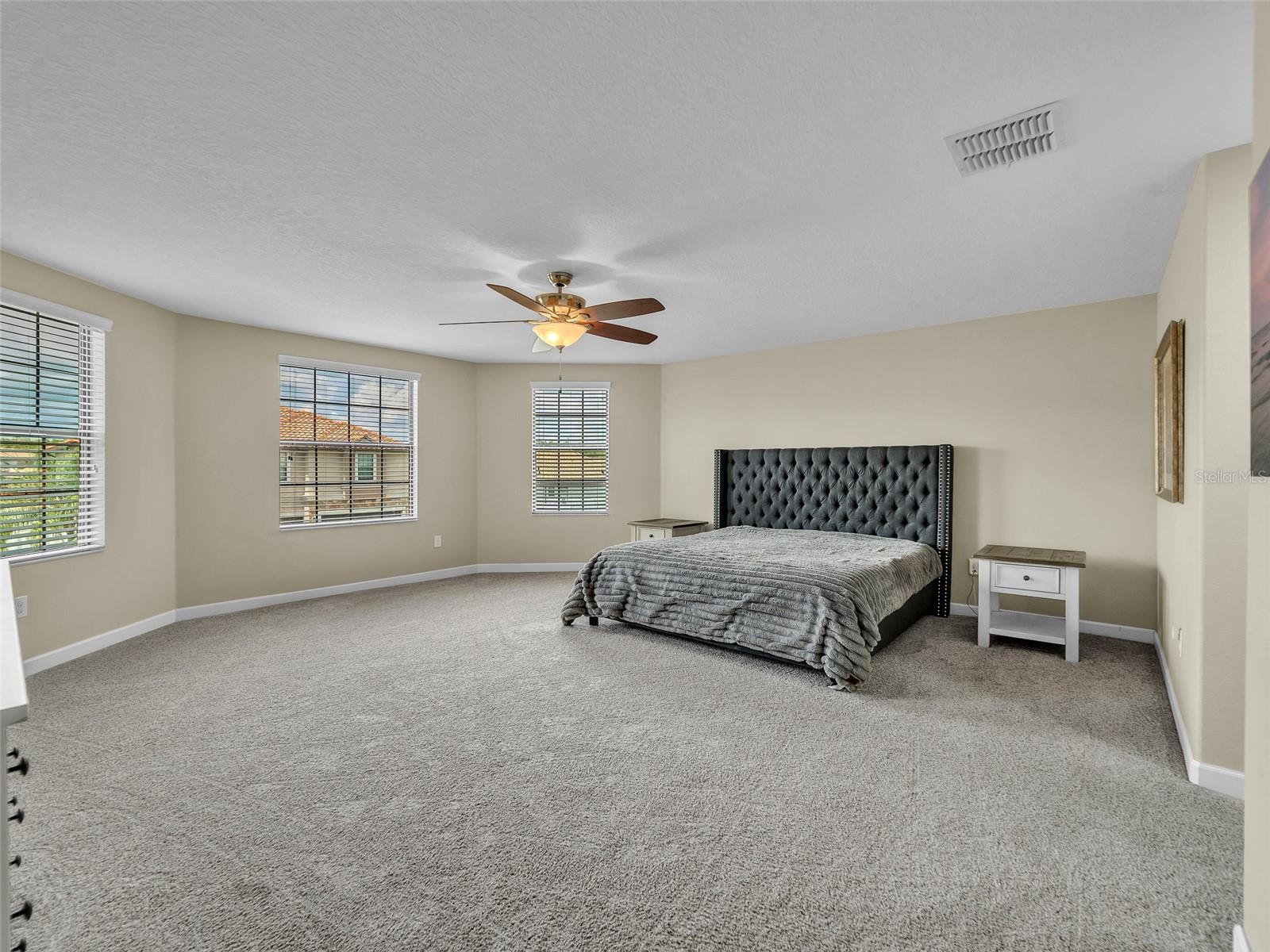 Image 31 of 45 For 19091 Umberland Place