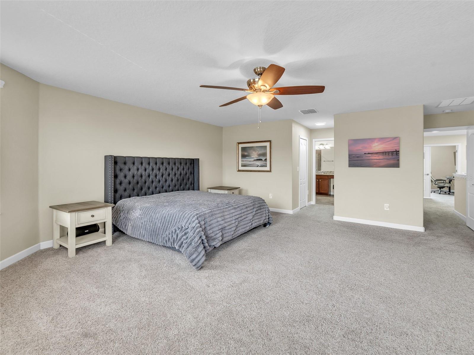Image 33 of 45 For 19091 Umberland Place