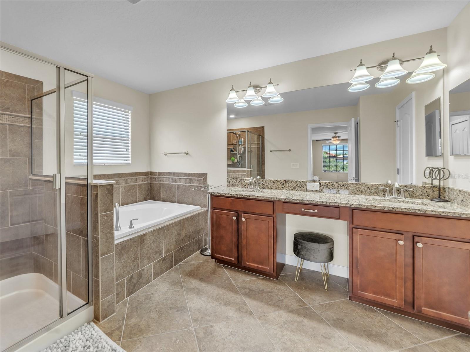 Image 35 of 45 For 19091 Umberland Place
