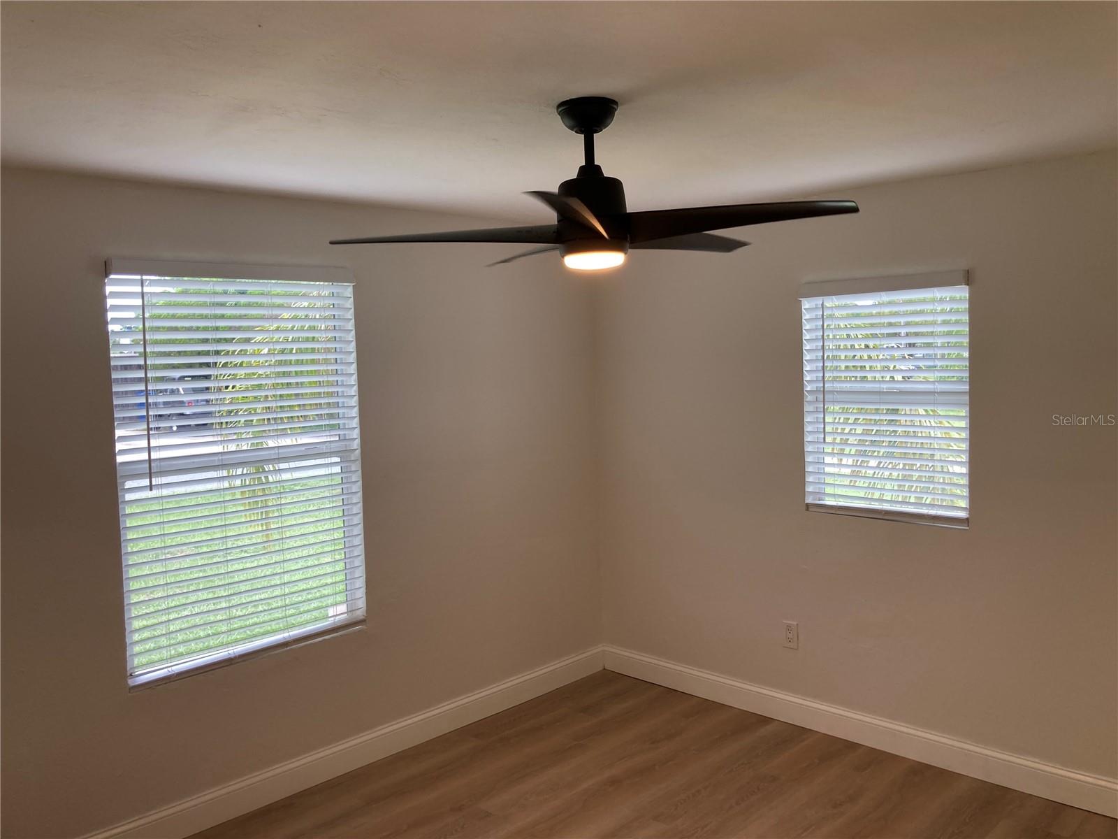 Image 23 of 40 For 7131 Orpine Drive N
