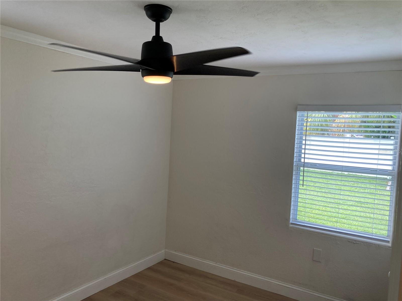 Image 27 of 40 For 7131 Orpine Drive N