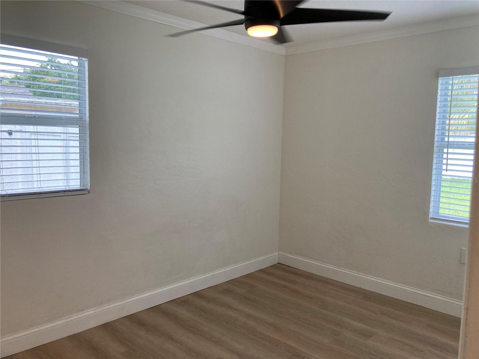 Image 28 of 40 For 7131 Orpine Drive N