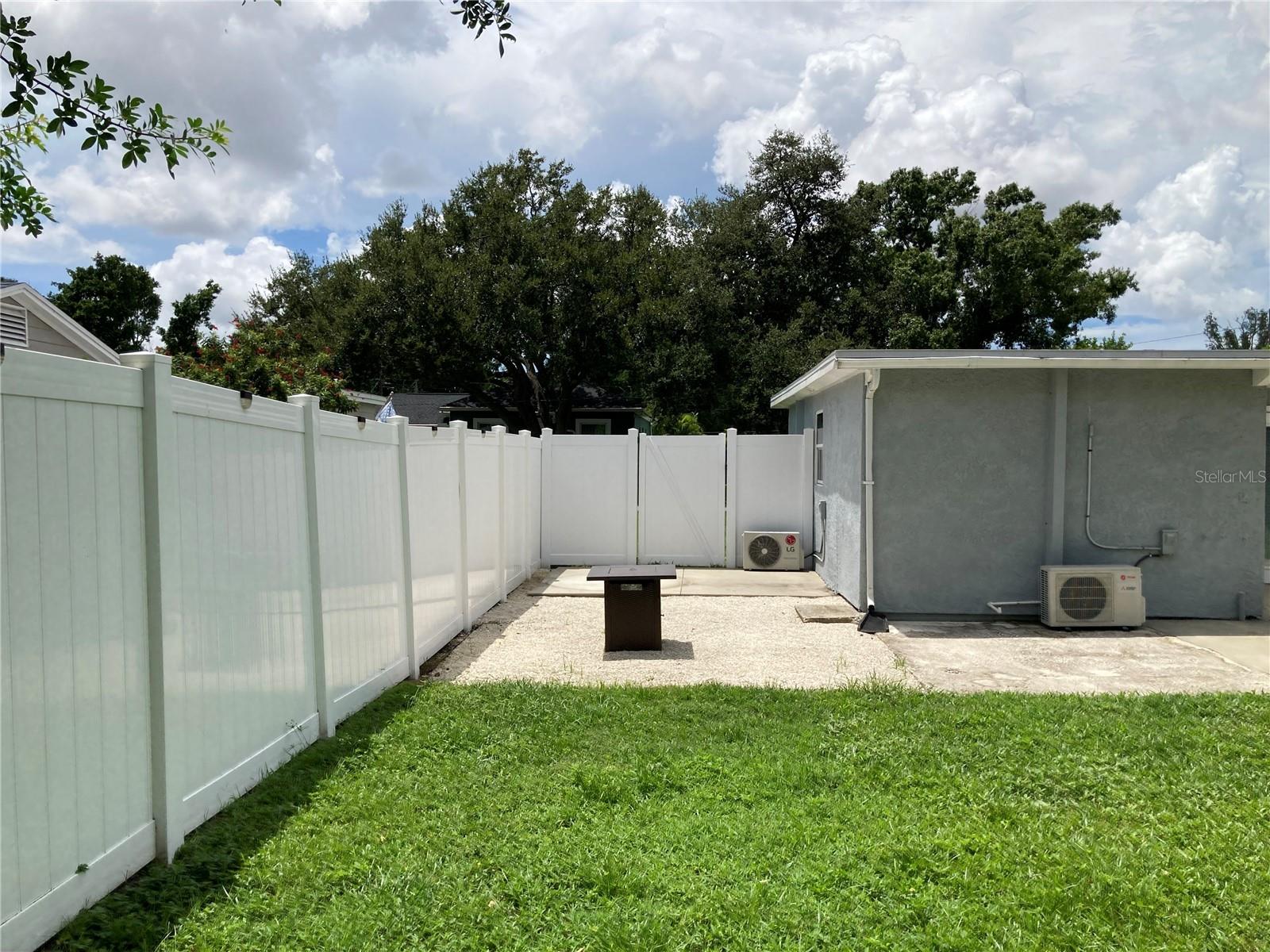 Image 40 of 40 For 7131 Orpine Drive N