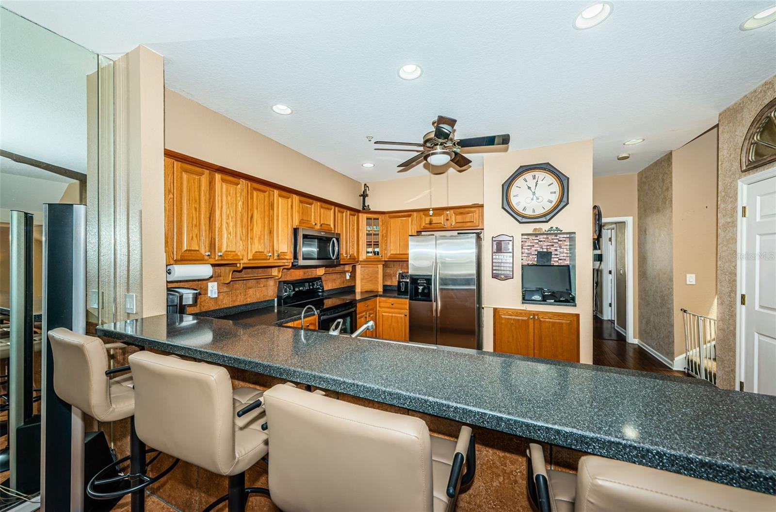 Image 8 of 29 For 227 126th Avenue E