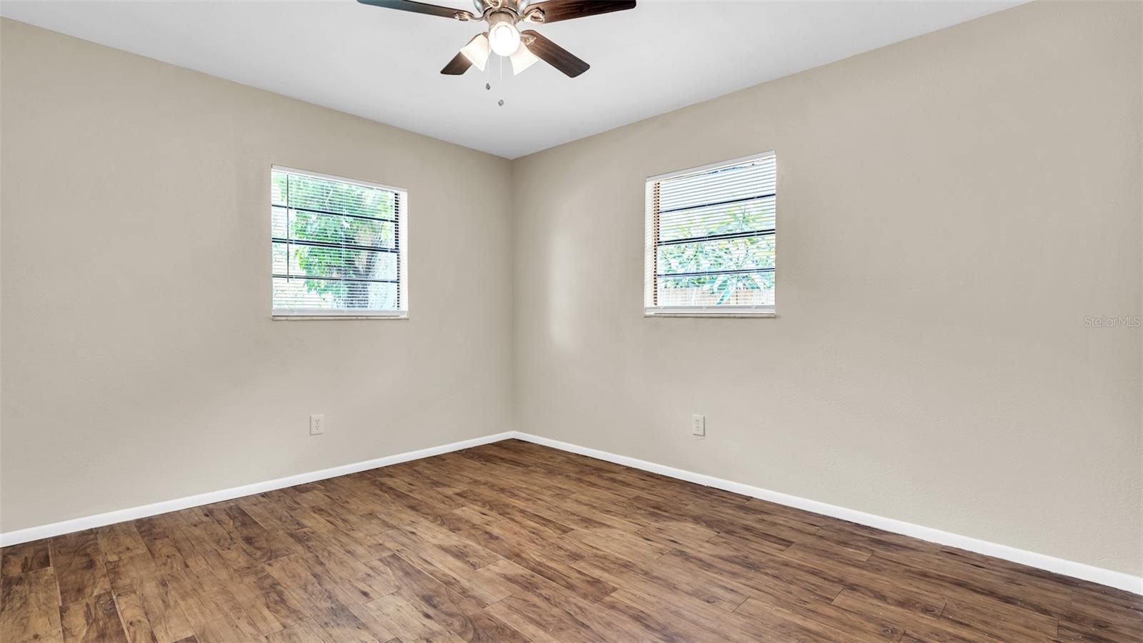 Image 10 of 19 For 619 2nd Avenue Ne A