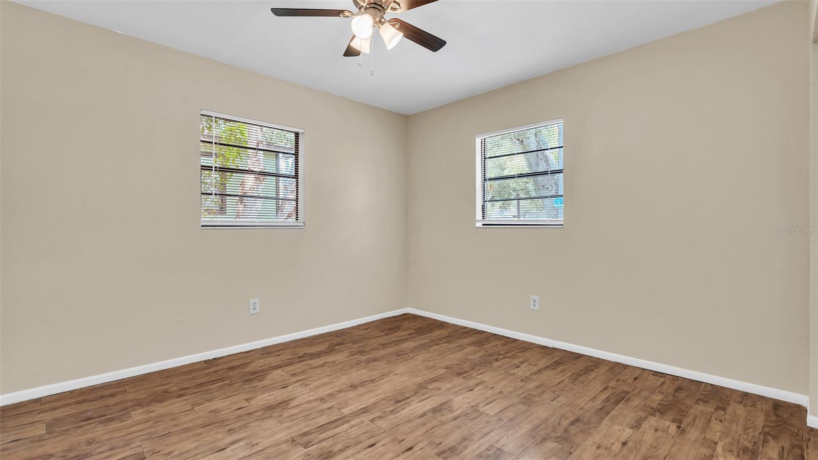 Image 13 of 19 For 619 2nd Avenue Ne A
