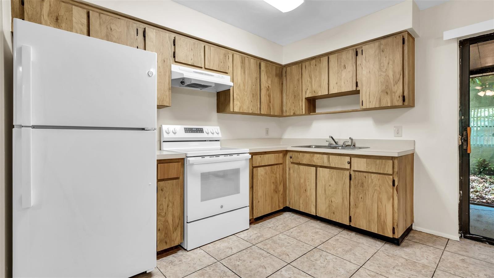 Image 7 of 19 For 619 2nd Avenue Ne A