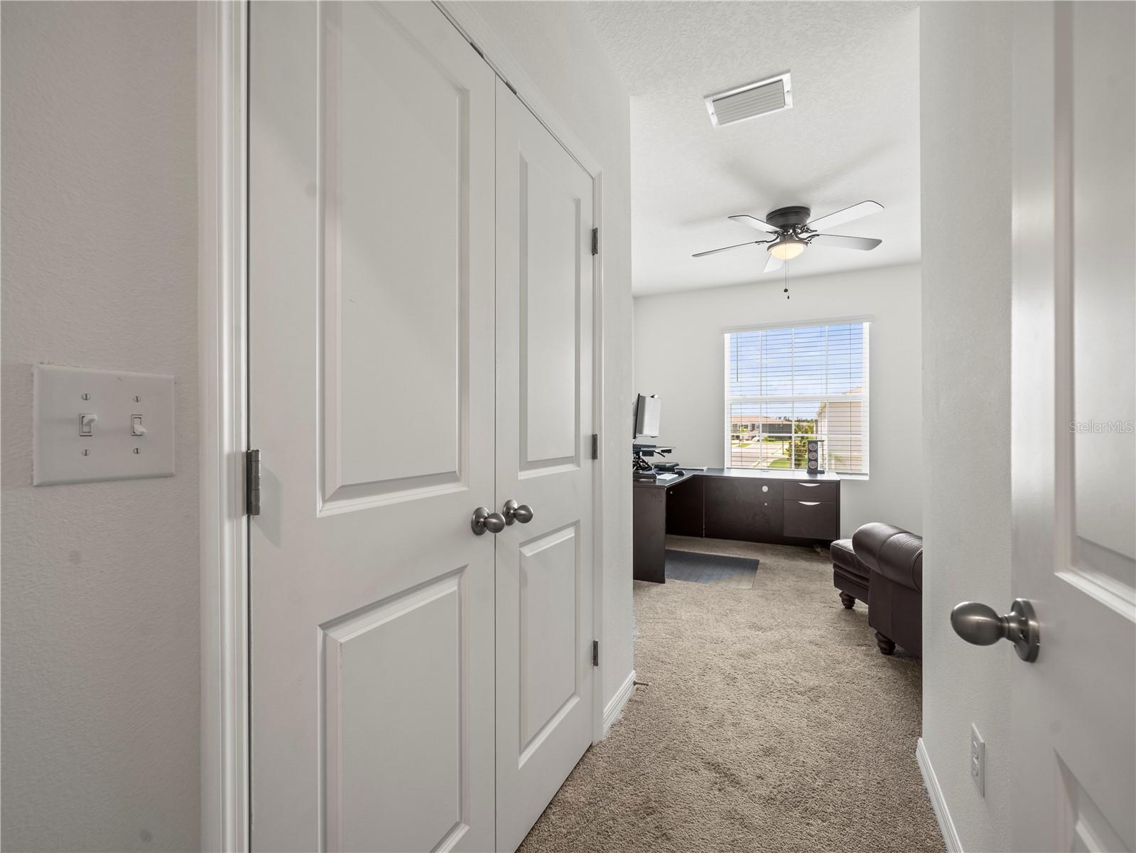 Image 24 of 44 For 2886 Suncoast Plains Drive