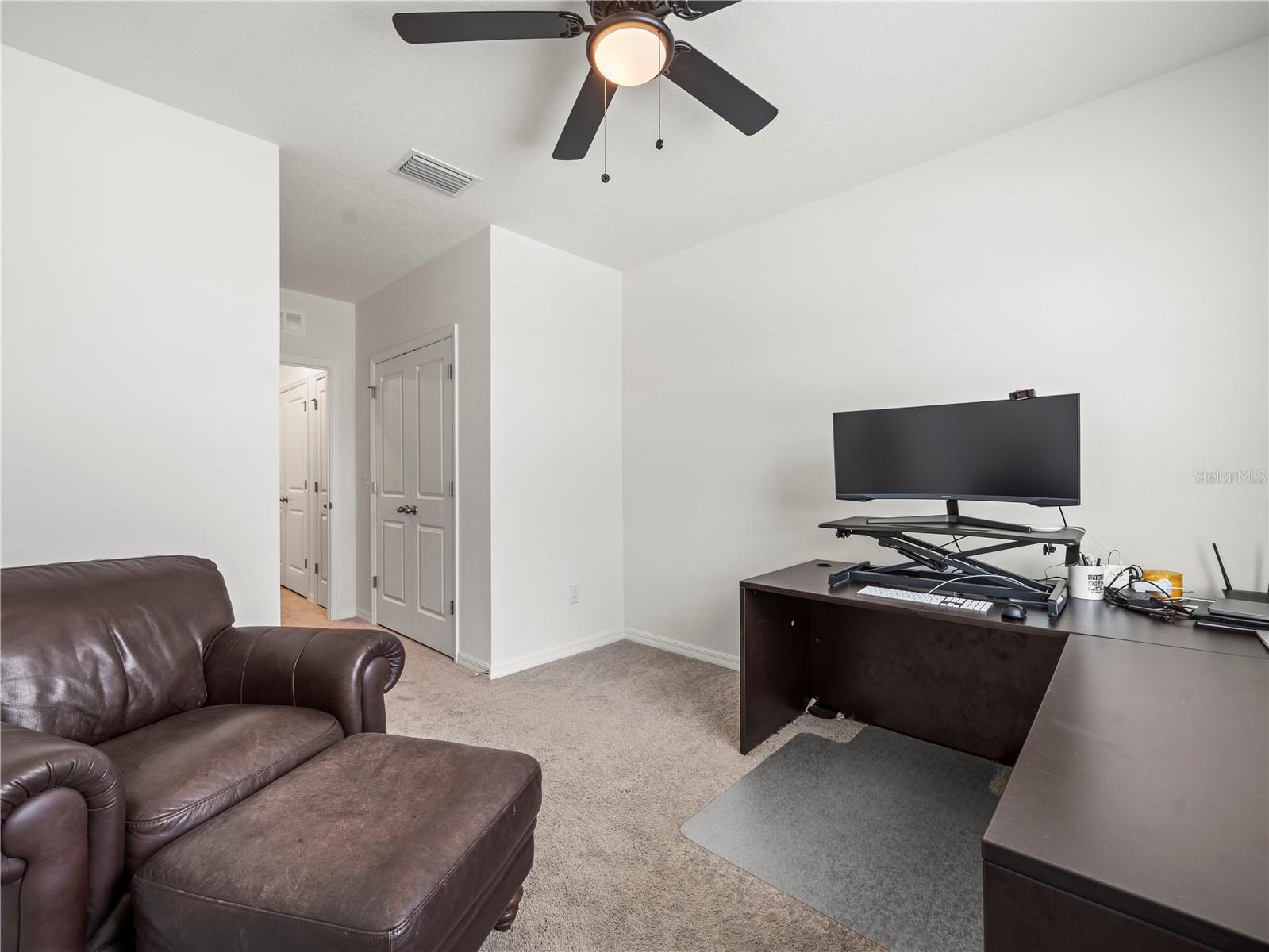 Image 26 of 44 For 2886 Suncoast Plains Drive