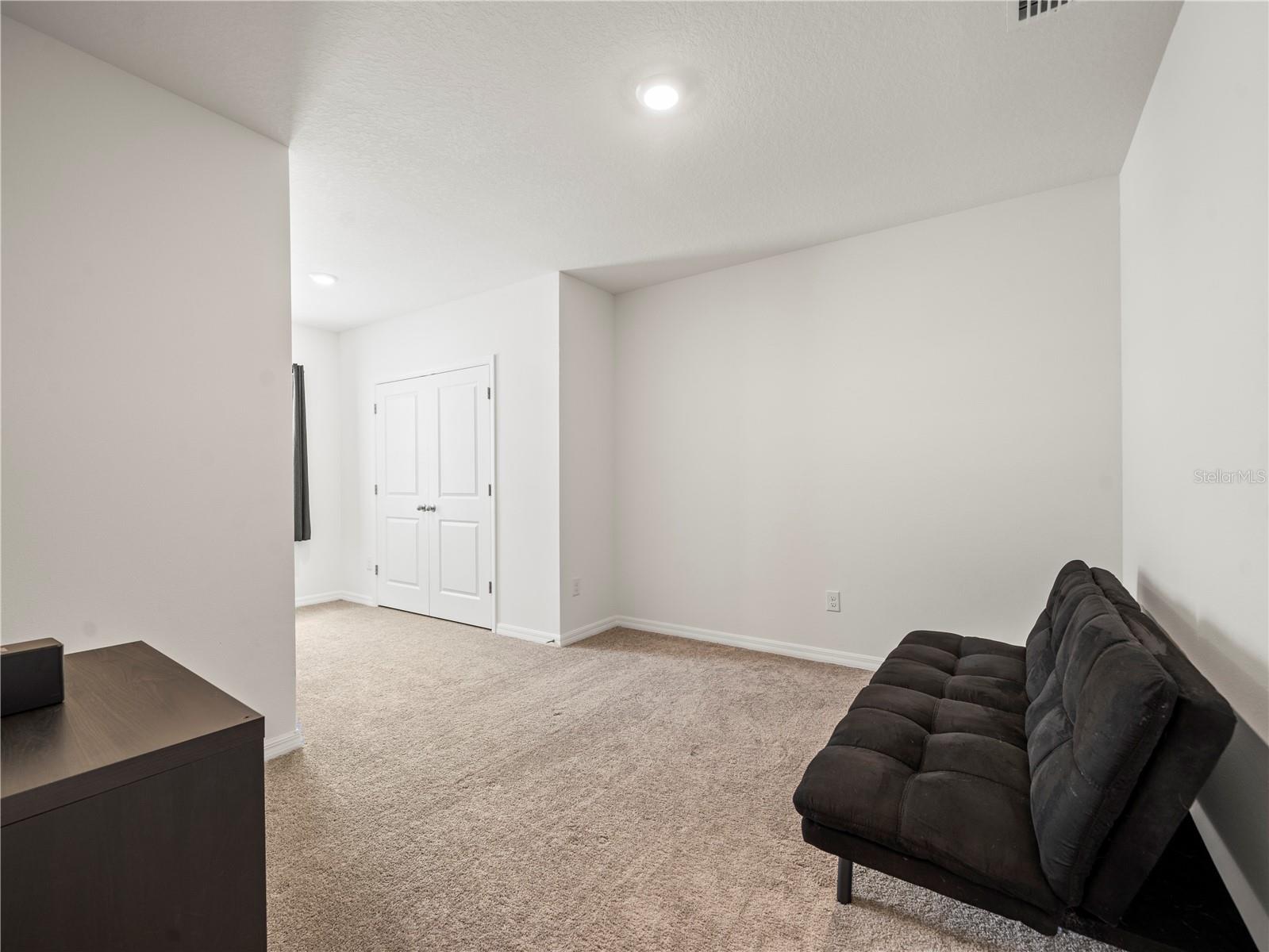 Image 28 of 44 For 2886 Suncoast Plains Drive