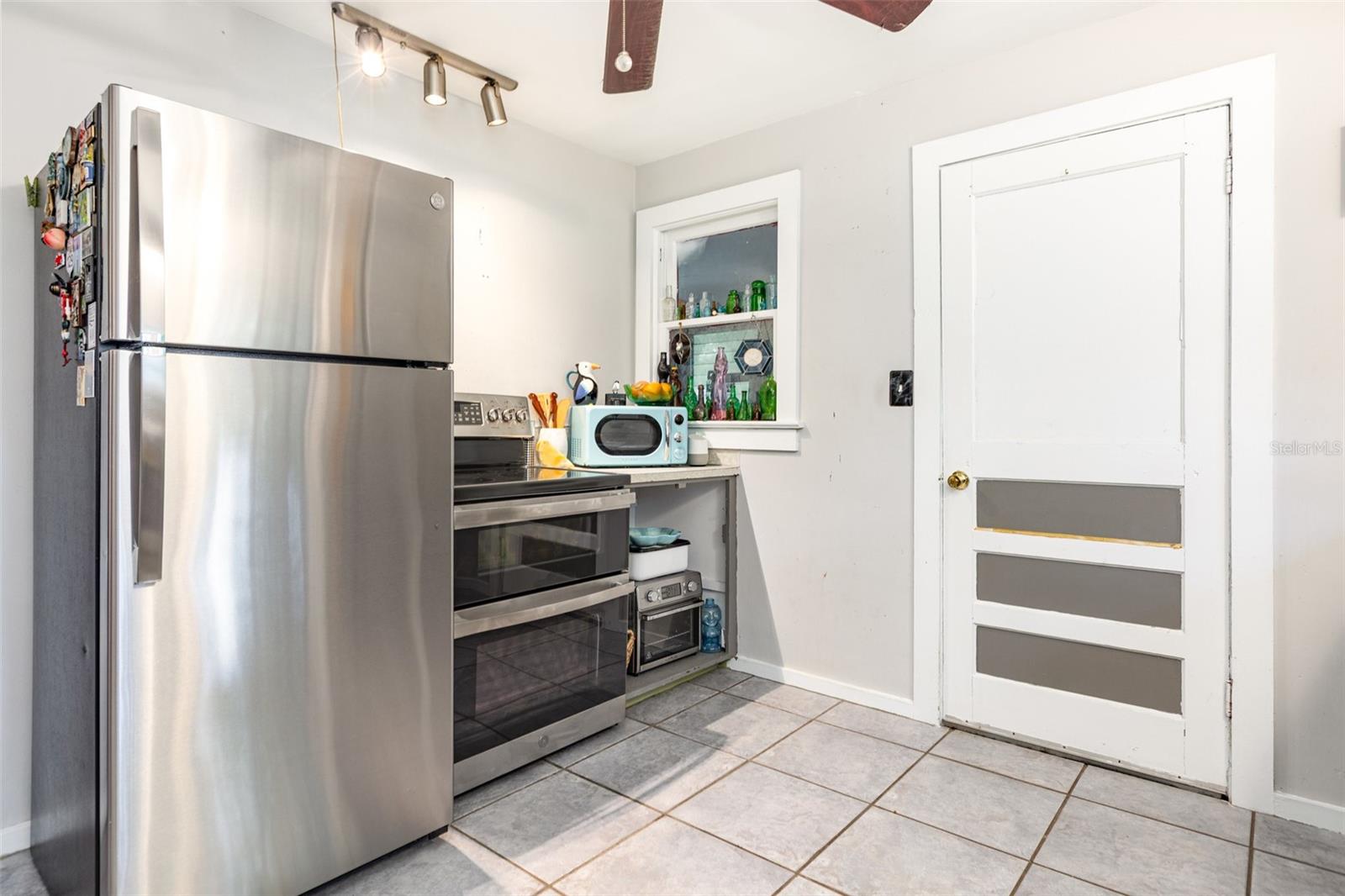 Image 5 of 12 For 1813 7th Street W