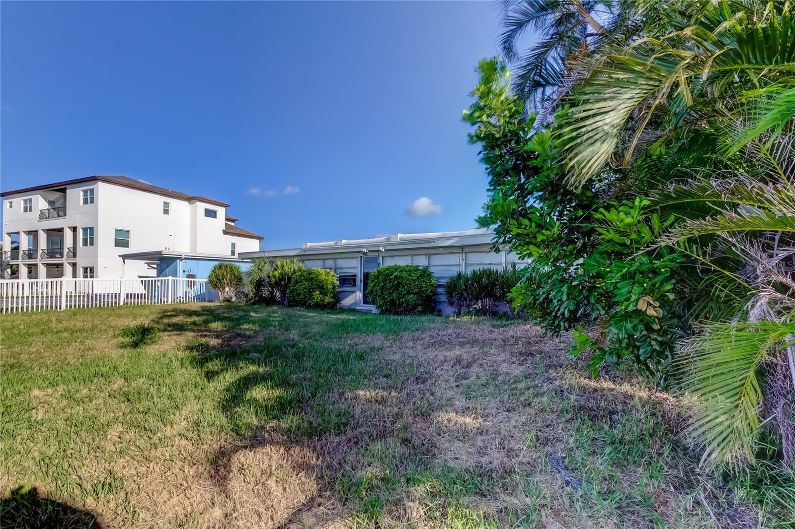 Image 4 of 27 For 307 173rd Avenue E