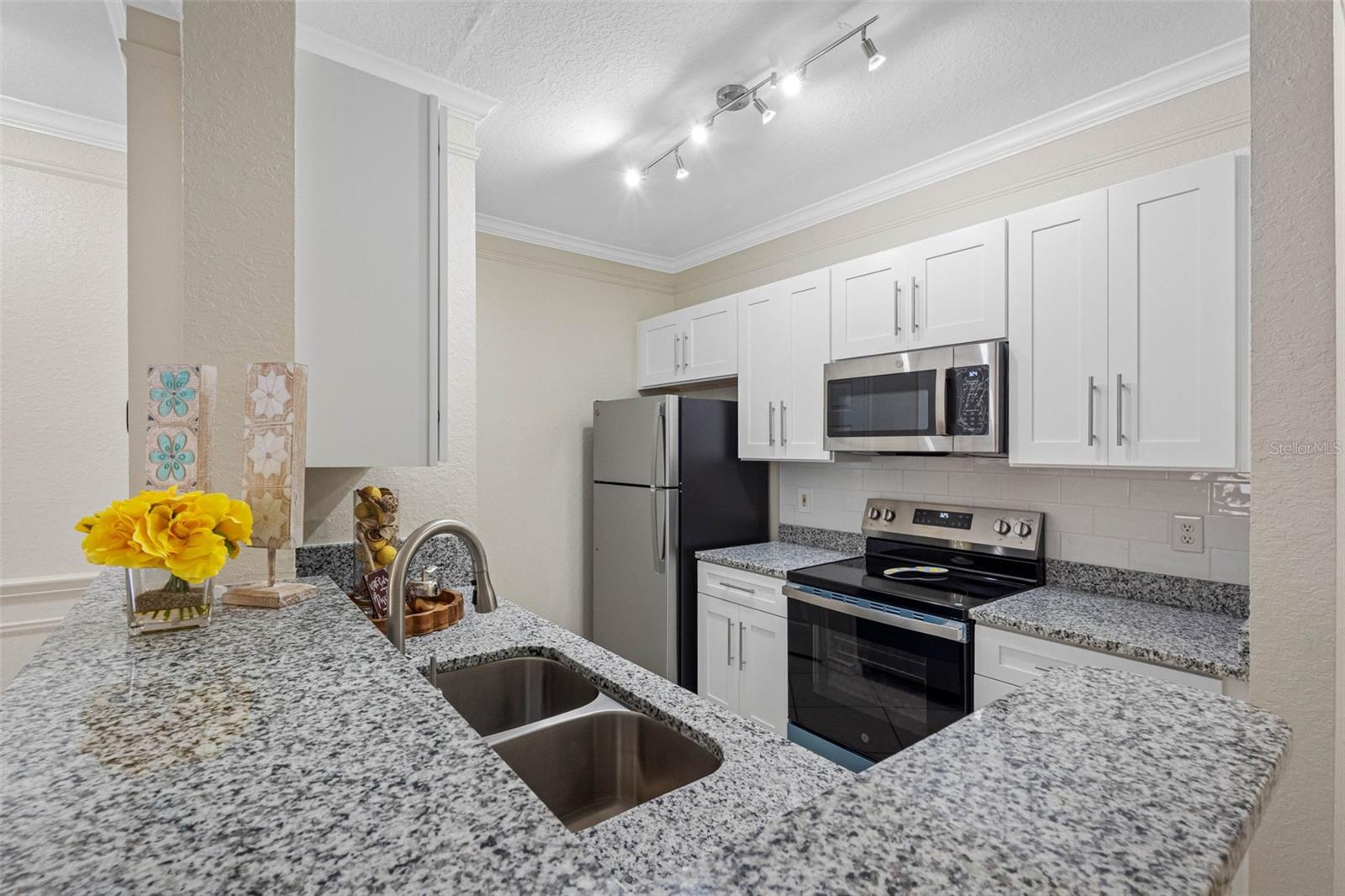 Image 74 of 99 For 4323 Bayside Village Drive 202