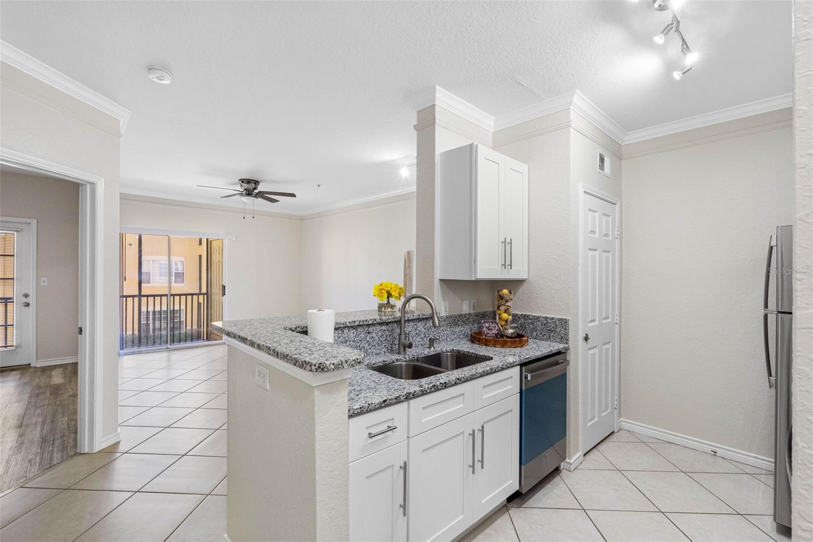 Image 76 of 99 For 4323 Bayside Village Drive 202