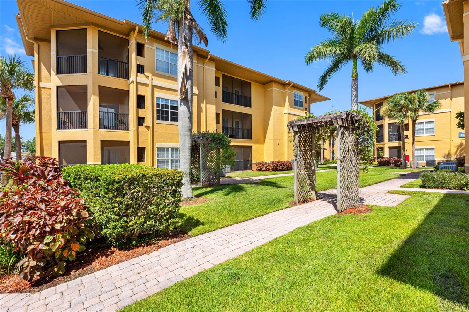 Image 94 of 99 For 4323 Bayside Village Drive 202