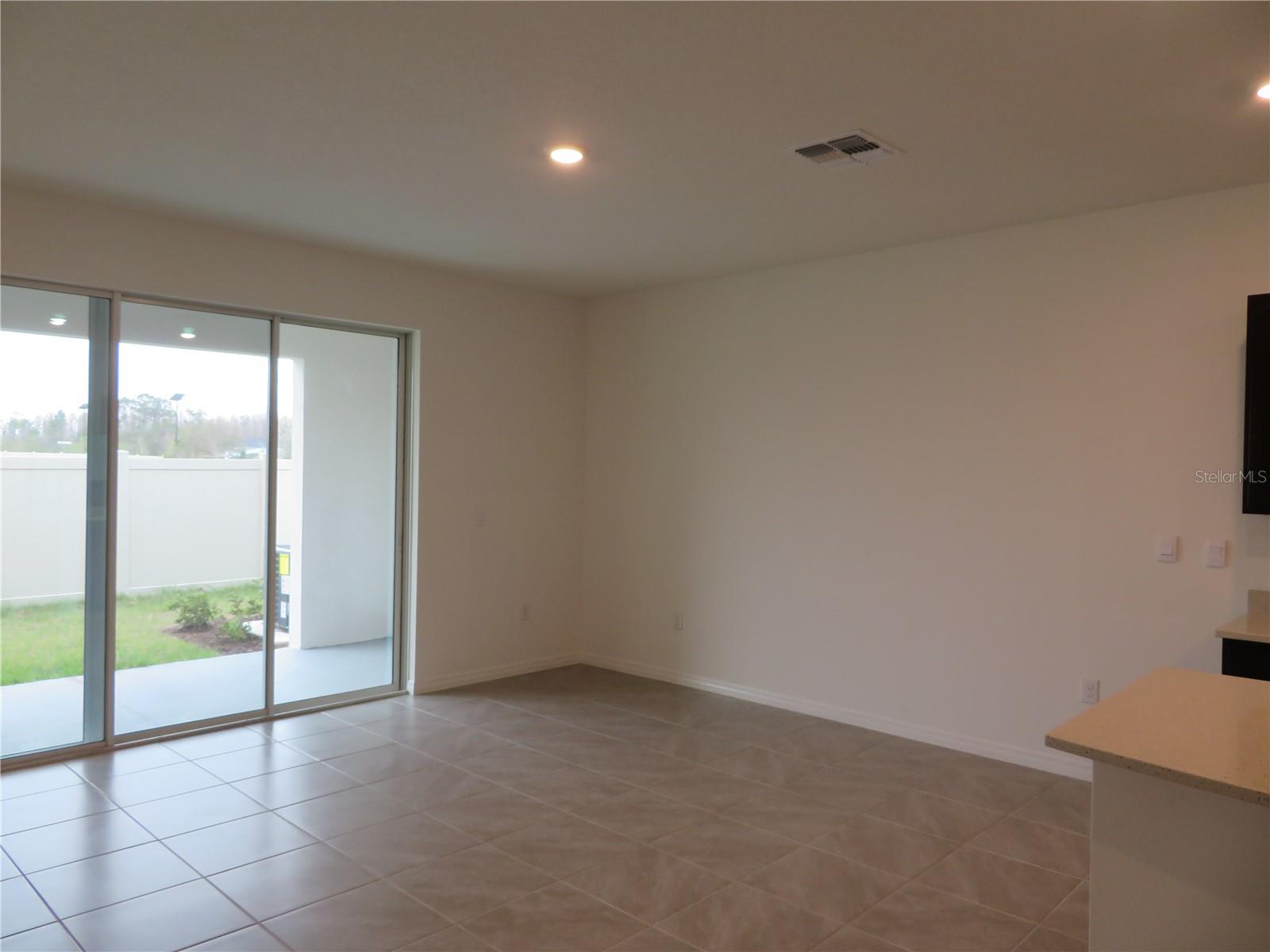 Image 7 of 22 For 17212 Bigleaf Mahogany Ln