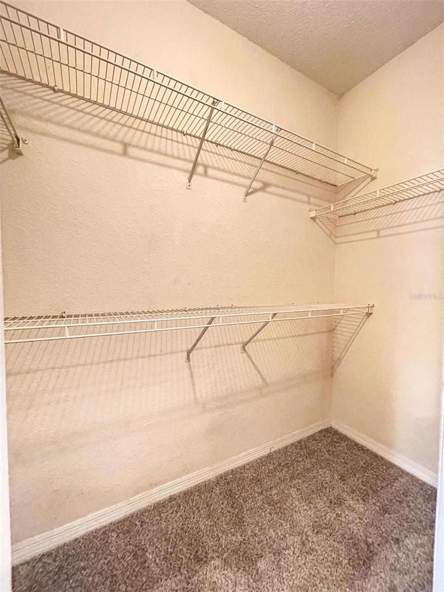 Image 23 of 31 For 18001 Richmond Place Drive 820