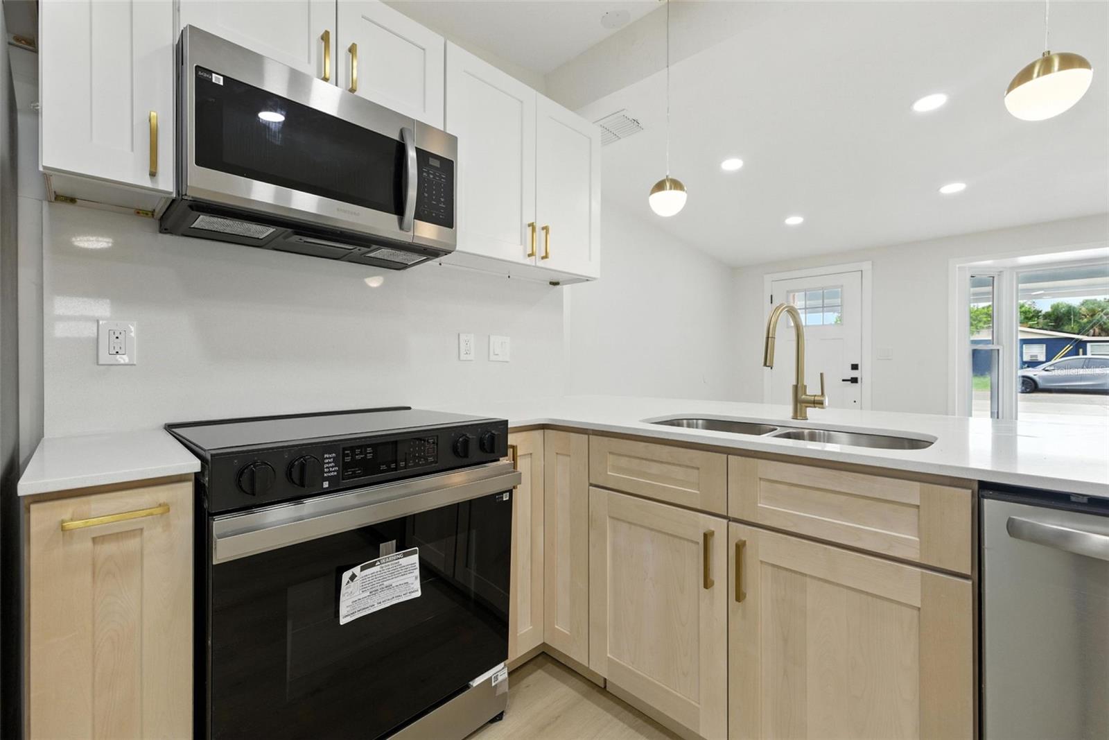 Image 12 of 28 For 10774 63rd Avenue