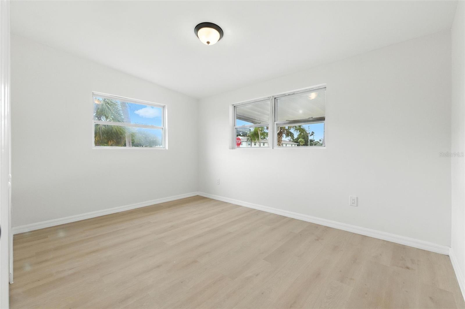 Image 17 of 28 For 10774 63rd Avenue