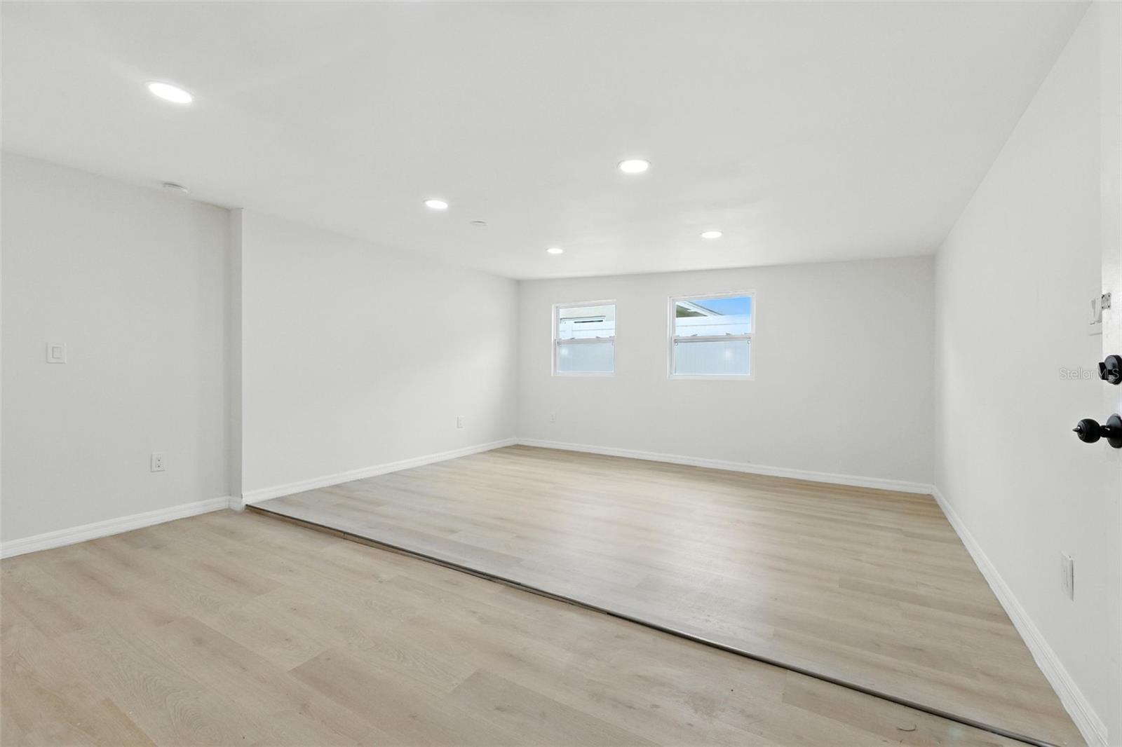 Image 21 of 28 For 10774 63rd Avenue
