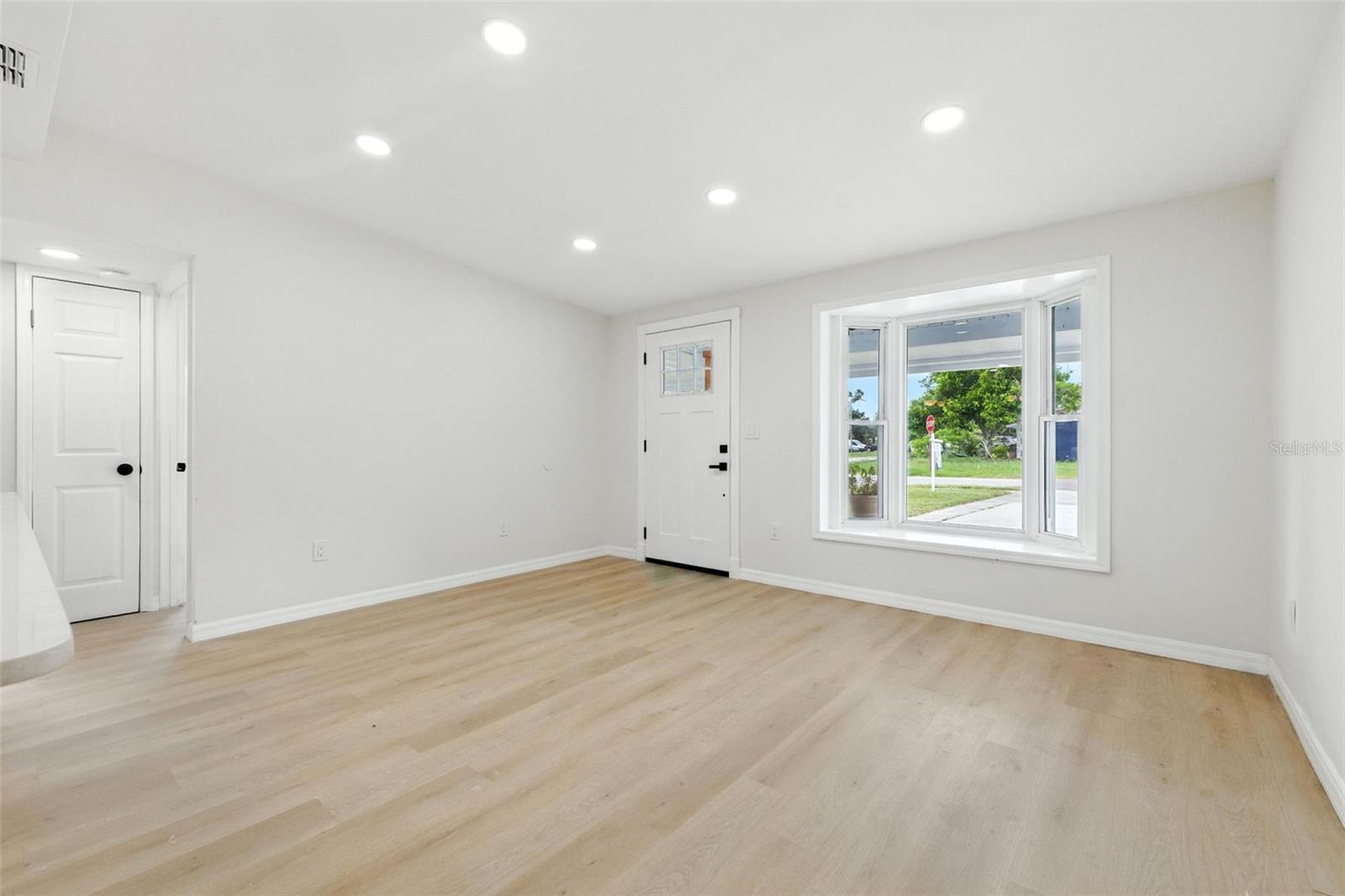 Image 8 of 28 For 10774 63rd Avenue