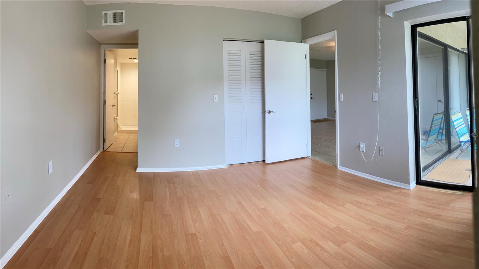 Image 4 of 19 For 211 Meadow Lane